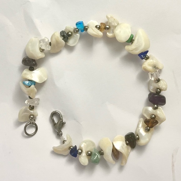Shell gemstone bracelet size 7 1/2 jewelry - Picture 1 of 16